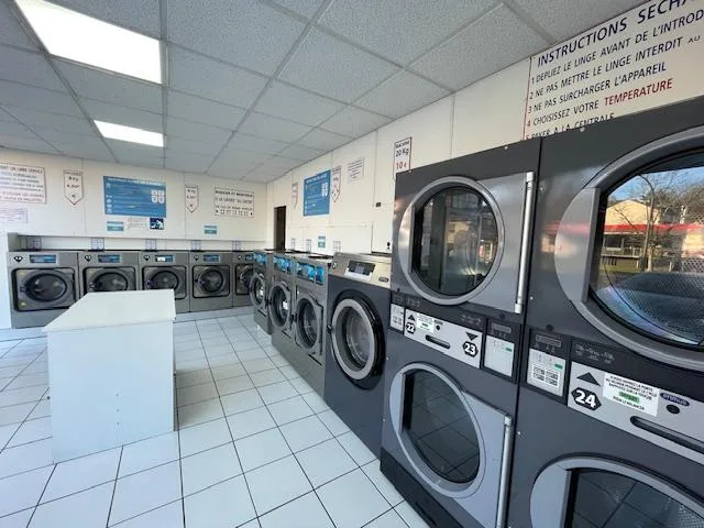 Laverie Revolution Laundry - photo 2
