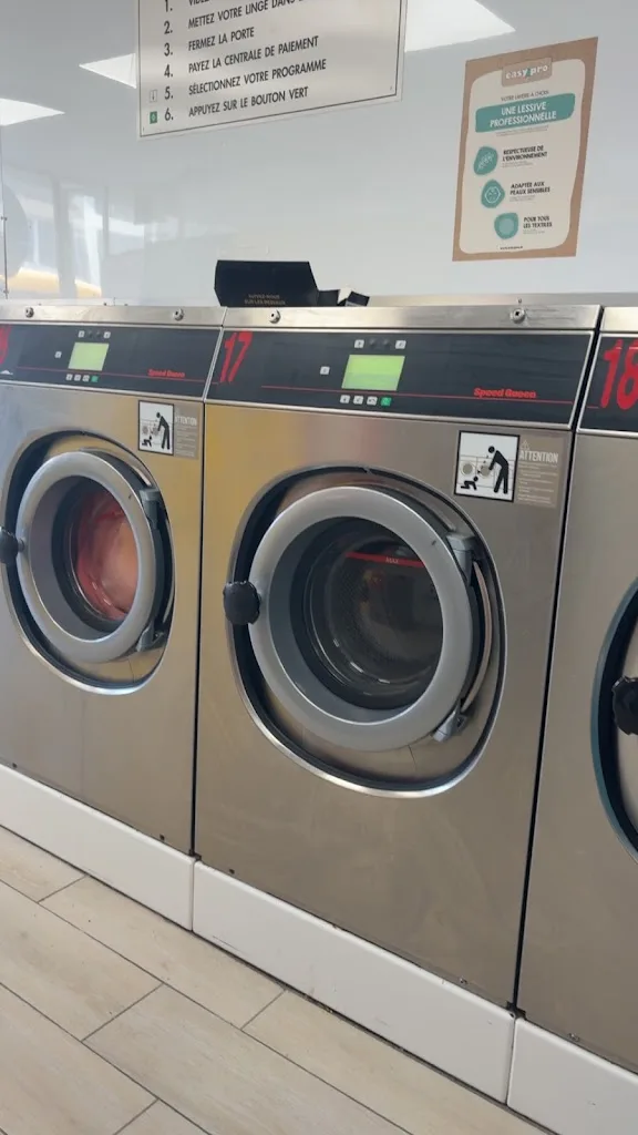 Laverie Revolution Laundry - photo 1