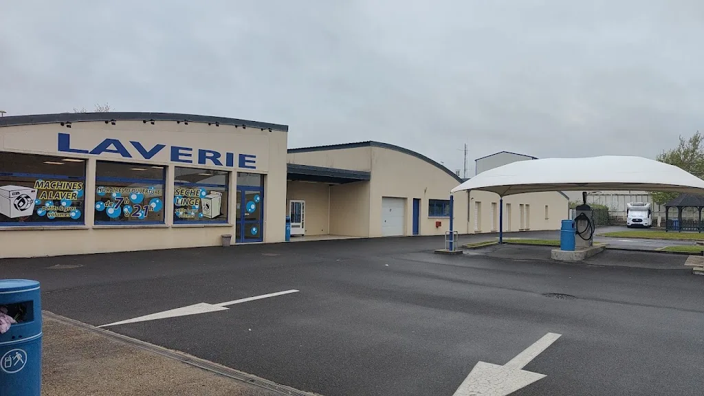 Laverie Revolution Laundry - photo 2