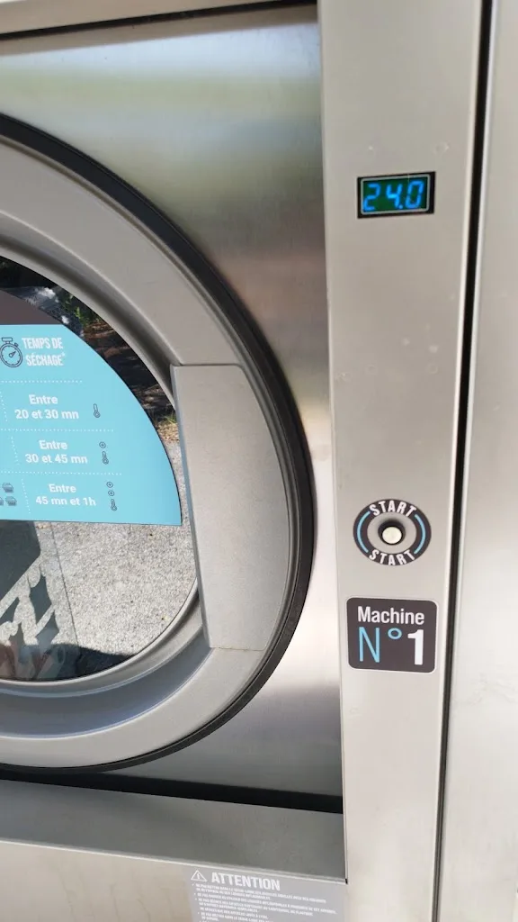 Laverie Revolution Laundry - photo 2