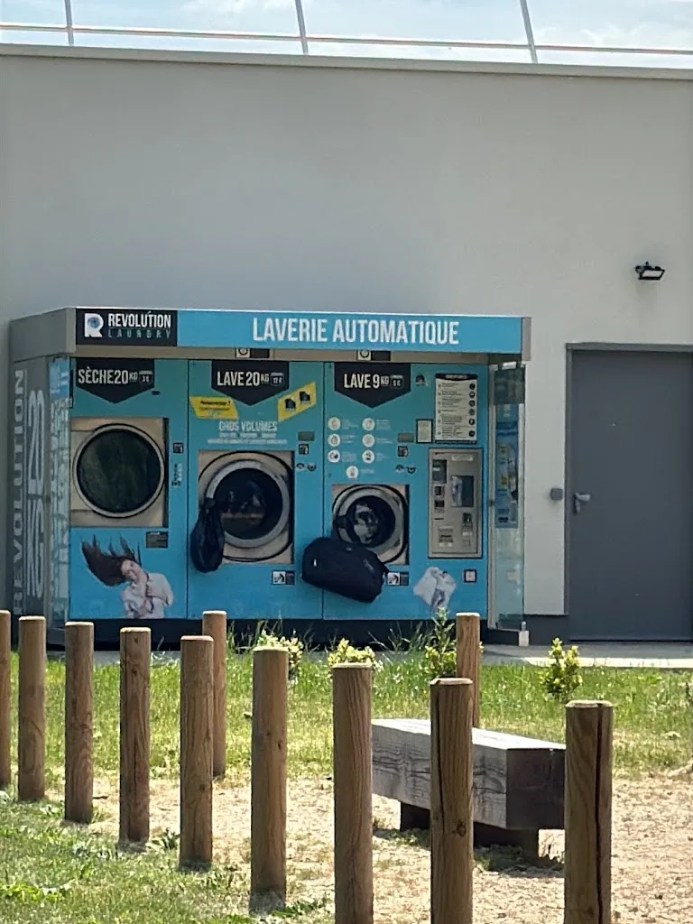 Laverie Revolution Laundry - photo 2