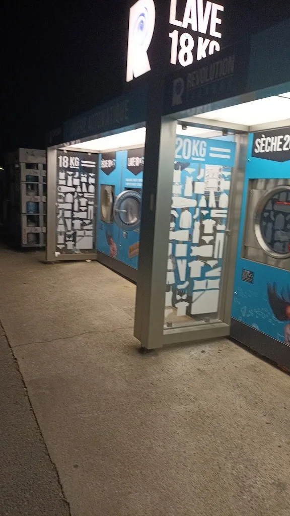 Laverie Revolution Laundry - photo 2