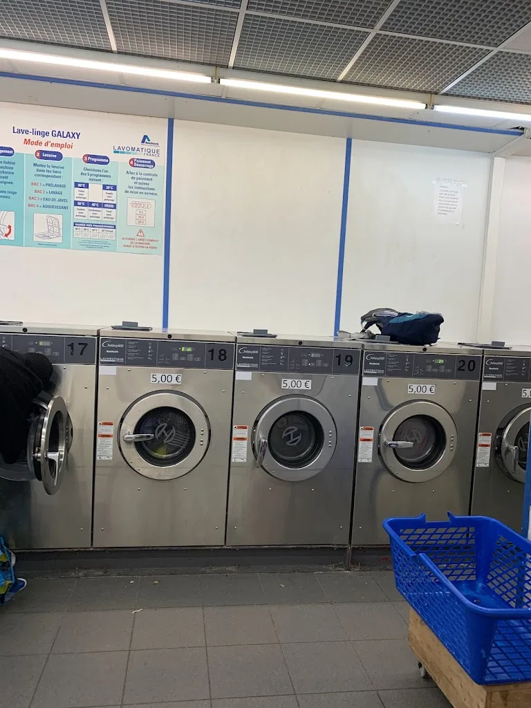 Laverie/near CDG/shopping - photo 2