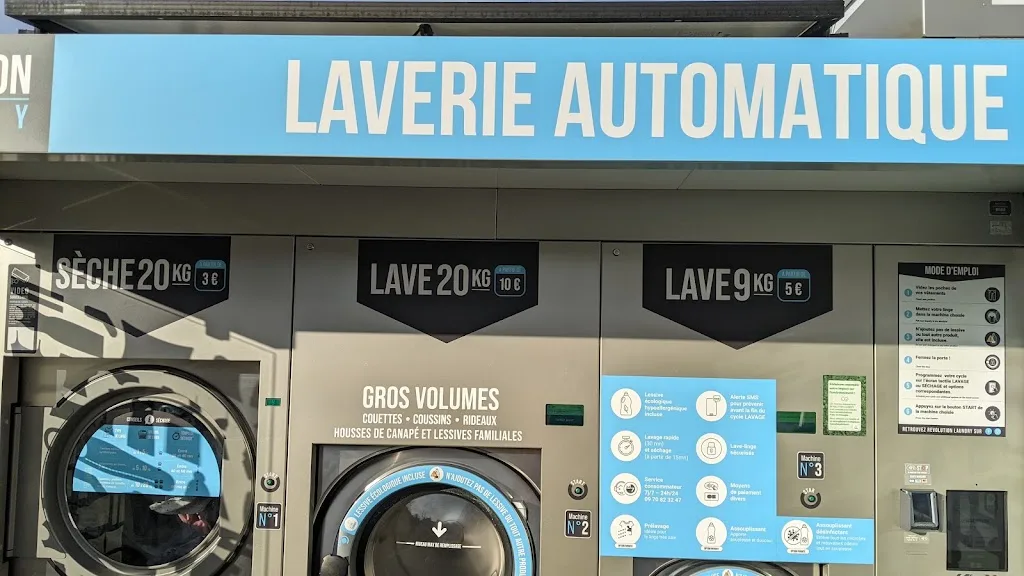 Laverie Revolution Laundry - photo 2