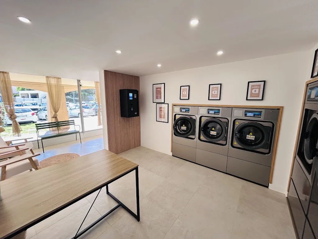 Laverie Revolution Laundry - photo 1