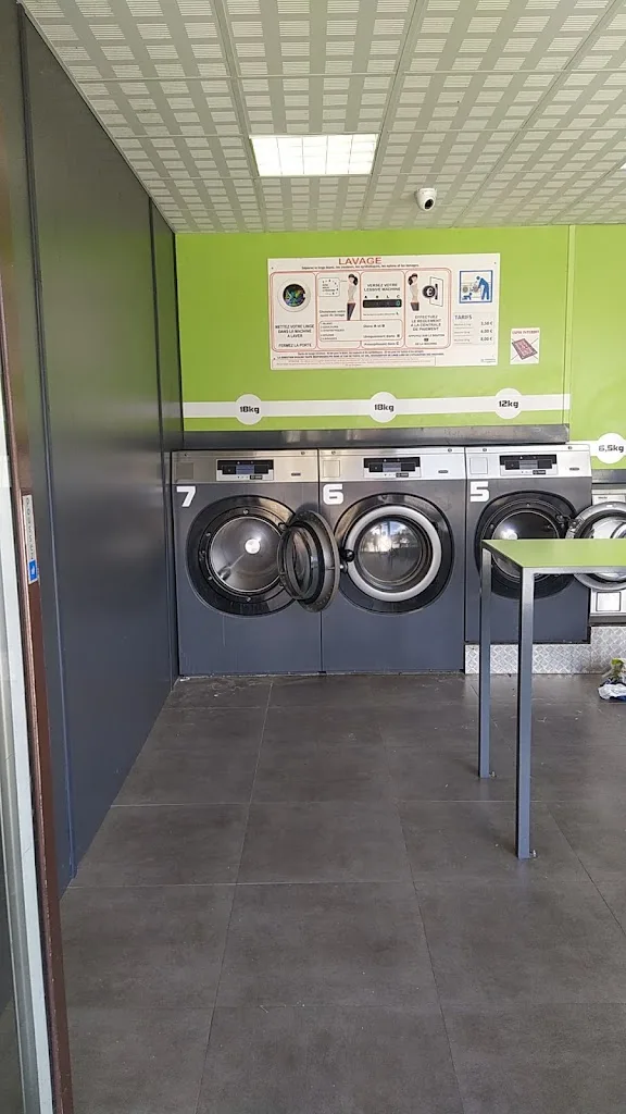 LAVERIE AUTOMATIQUE - photo 2