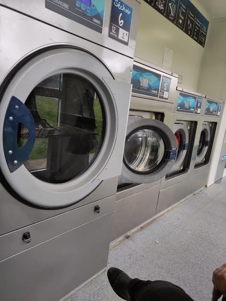 Laverie Revolution Laundry - photo 1